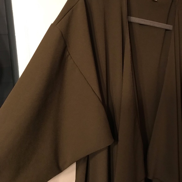 Shirley - LuLaRoe - L - Solid Dark Olive Green - Picture 4 of 4